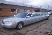 Silver Lincoln Limo - Image 1